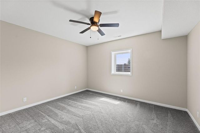 1201 Cottonwood Court, Paola, KS 66071