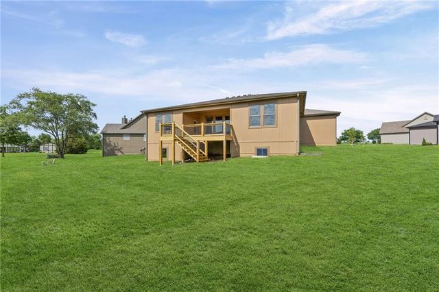 1201 Cottonwood Court, Paola, KS 66071