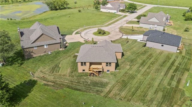 1201 Cottonwood Court, Paola, KS 66071