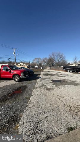 13 MARKET ST, Palmyra, NJ 08065