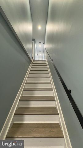 13 MARKET ST, Palmyra, NJ 08065