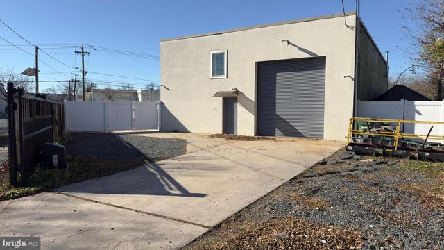 13 MARKET ST, Palmyra, NJ 08065