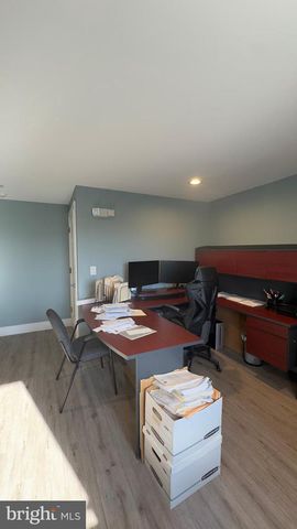 13 MARKET ST, Palmyra, NJ 08065