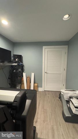 13 MARKET ST, Palmyra, NJ 08065