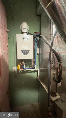 13 MARKET ST, Palmyra, NJ 08065