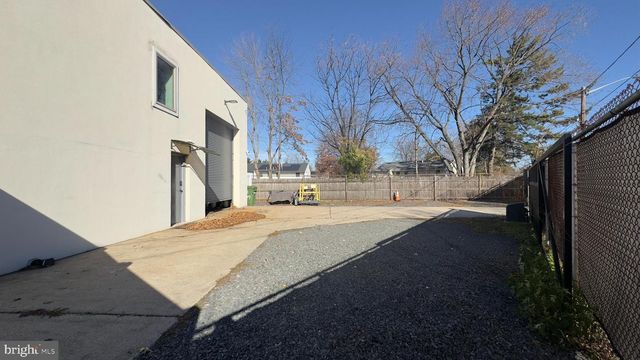 13 MARKET ST, Palmyra, NJ 08065