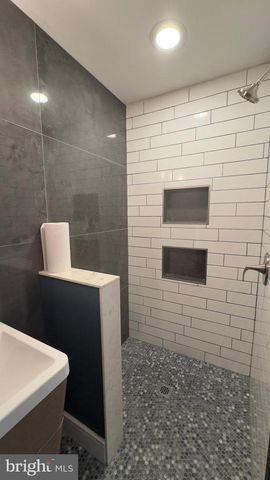 13 MARKET ST, Palmyra, NJ 08065