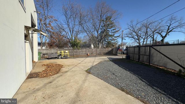 13 MARKET ST, Palmyra, NJ 08065