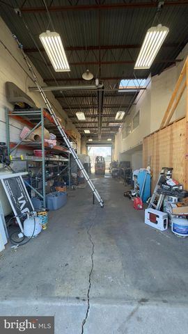 13 MARKET ST, Palmyra, NJ 08065