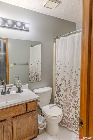 5124 N 25 Street, Lincoln, NE 68521