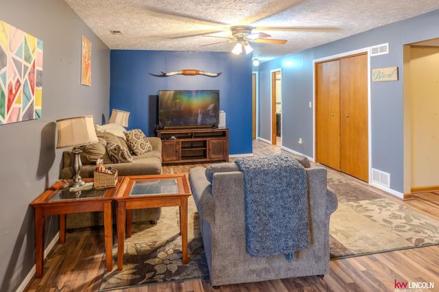 5124 N 25 Street, Lincoln, NE 68521