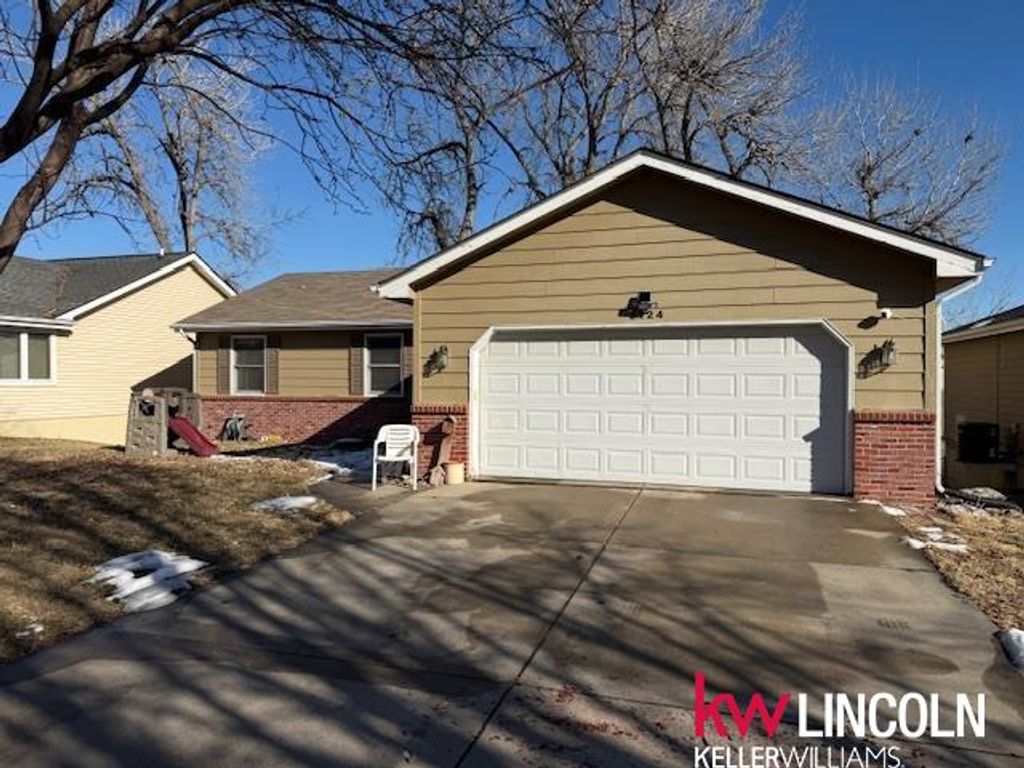 5124 N 25 Street, Lincoln, NE 68521