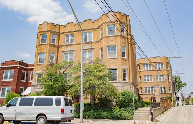 7639 W Jackson Boulevard 1E, Forest Park, IL 60130