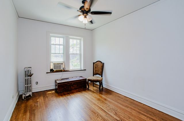 7639 W Jackson Boulevard 1E, Forest Park, IL 60130