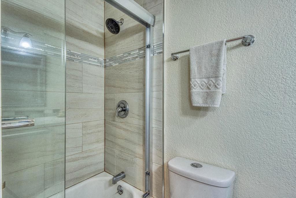 Image 10 of property listing at 1538 Meadow Ridge Circle, San Jose, CA 95131