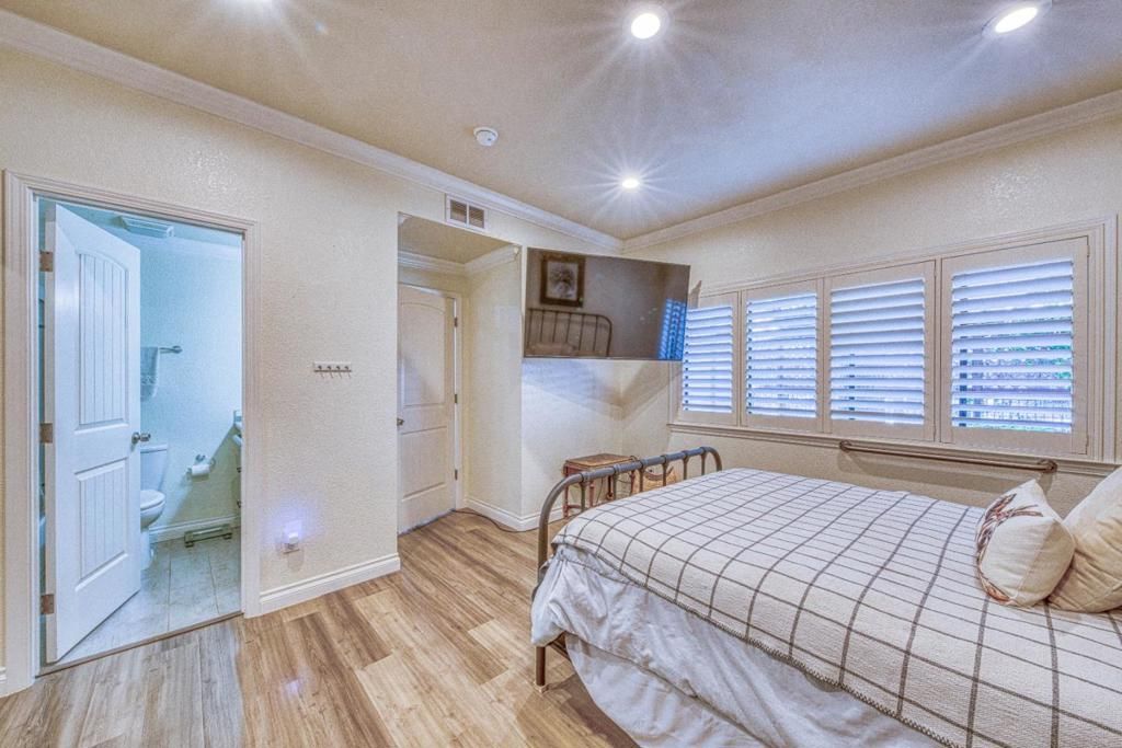 Image 6 of property listing at 1538 Meadow Ridge Circle, San Jose, CA 95131