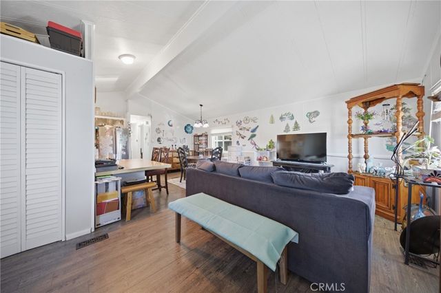 1255 Amethyst 18, Mentone, CA 92359