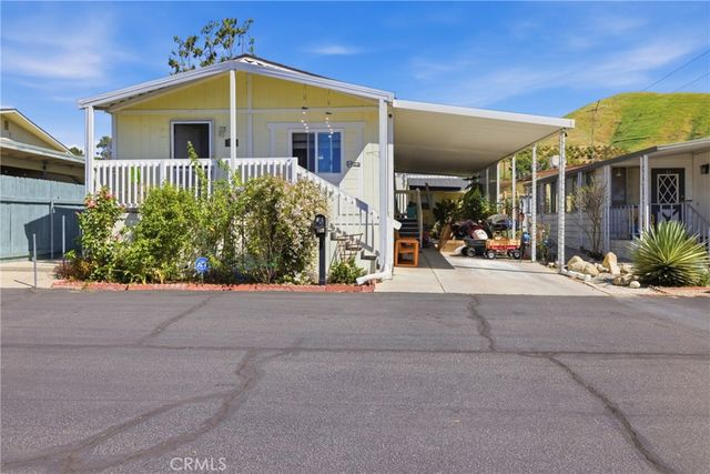 1255 Amethyst 18, Mentone, CA 92359