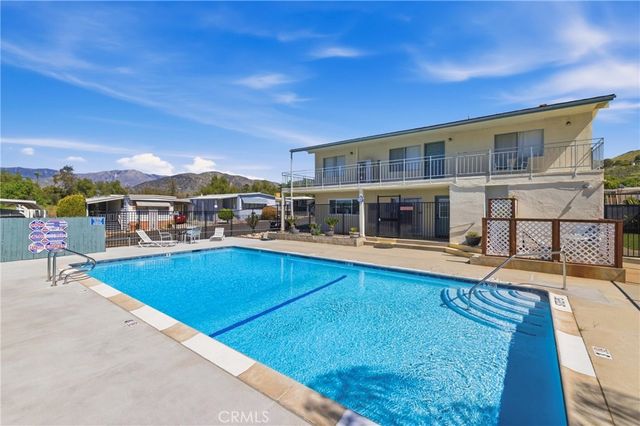 1255 Amethyst 18, Mentone, CA 92359