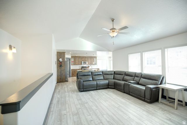 343 W DEER CREEK TRL, Salem, UT 84653