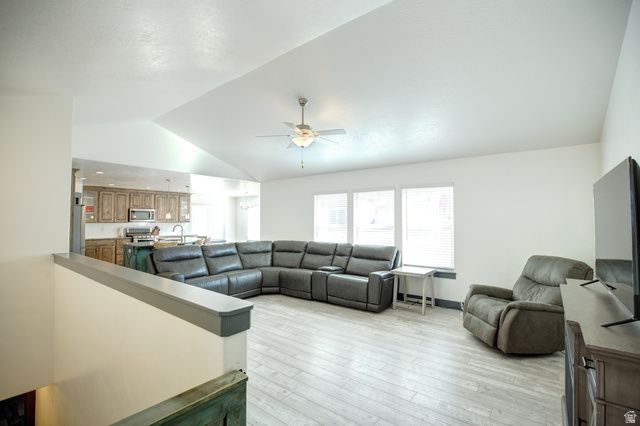 343 W DEER CREEK TRL, Salem, UT 84653