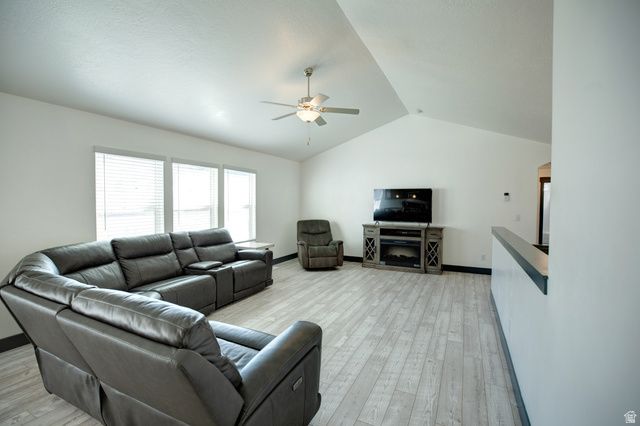 343 W DEER CREEK TRL, Salem, UT 84653