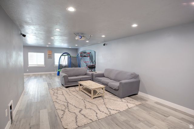 343 W DEER CREEK TRL, Salem, UT 84653