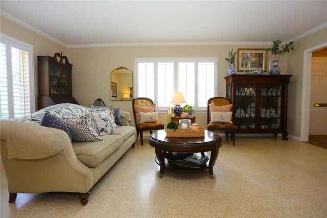 4414 W WATROUS AVENUE, Tampa, FL 33629