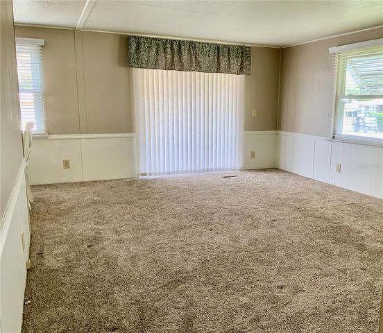 8 ORANGEWOOD DRIVE, Fruitland Park, FL 34731