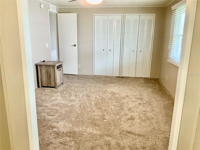 8 ORANGEWOOD DRIVE, Fruitland Park, FL 34731