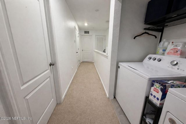 896 ROTARY Road, Jacksonville, FL 32211