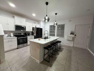 896 ROTARY Road, Jacksonville, FL 32211