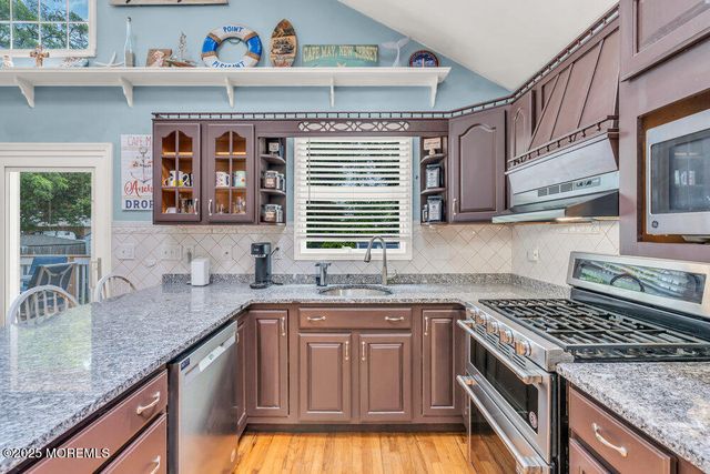 22 Franklin Avenue, Hazlet, NJ 07734