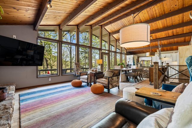 509 Adams Road, Gatlinburg, TN 37738