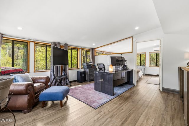 509 Adams Road, Gatlinburg, TN 37738