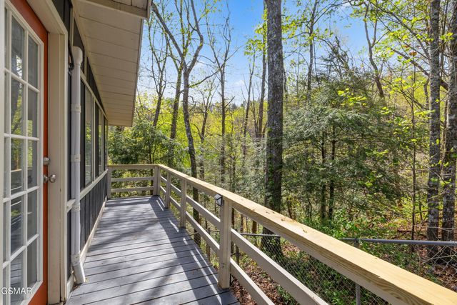 509 Adams Road, Gatlinburg, TN 37738