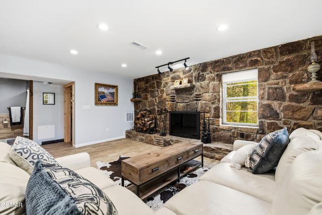509 Adams Road, Gatlinburg, TN 37738