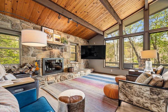 509 Adams Road, Gatlinburg, TN 37738