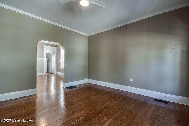1842 Deer Park Ave, Louisville, KY 40205