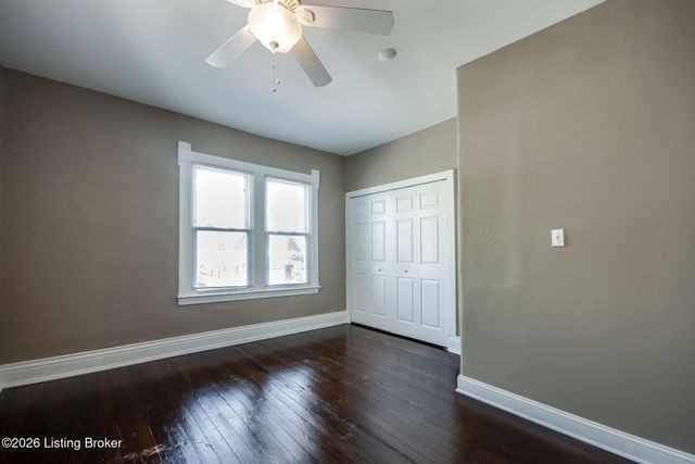 1842 Deer Park Ave, Louisville, KY 40205