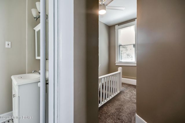 1842 Deer Park Ave, Louisville, KY 40205