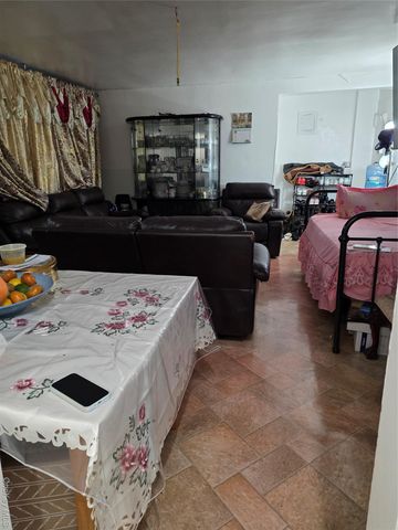 2661 Marion Ave 1H, Bronx, NY 10458