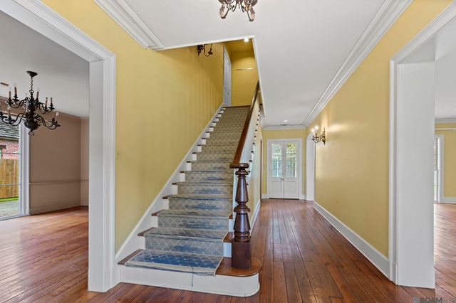 11 Oak Alley, Baton Rouge, LA 70806