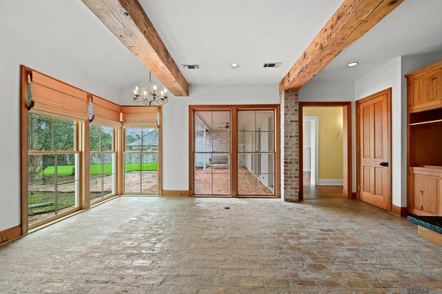 11 Oak Alley, Baton Rouge, LA 70806