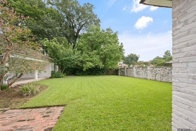 11 Oak Alley, Baton Rouge, LA 70806