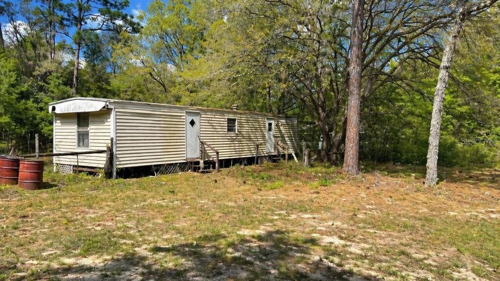 11281 NE 64TH PLACE, Williston, FL 32696