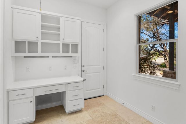 9514 San Lucas DR, Austin, TX 78737