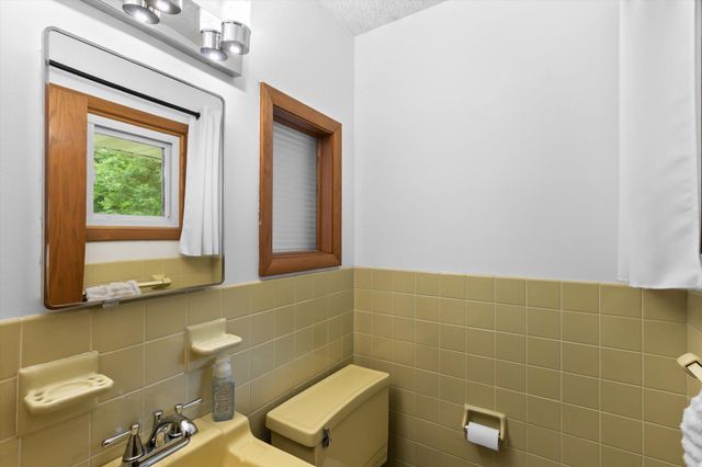 7358 Symphony Street NE, Fridley, MN 55432