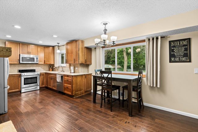 7358 Symphony Street NE, Fridley, MN 55432