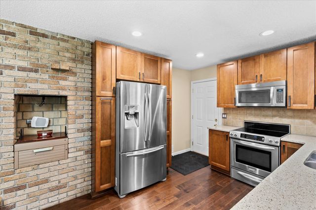7358 Symphony Street NE, Fridley, MN 55432